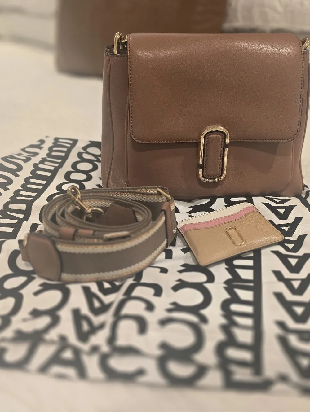 Marc-jacob. Original Not Copy. Crossbody Bag with Detachable Strap - Brown